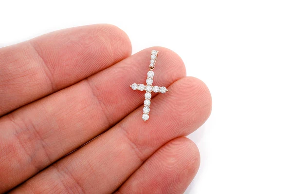 0.50ct Diamond Basket Cross Pendant 18K Solid Gold - Image 9