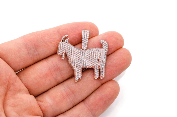 3.75ct Diamond Standing Goat Pendant 18K Solid Gold - Image 6