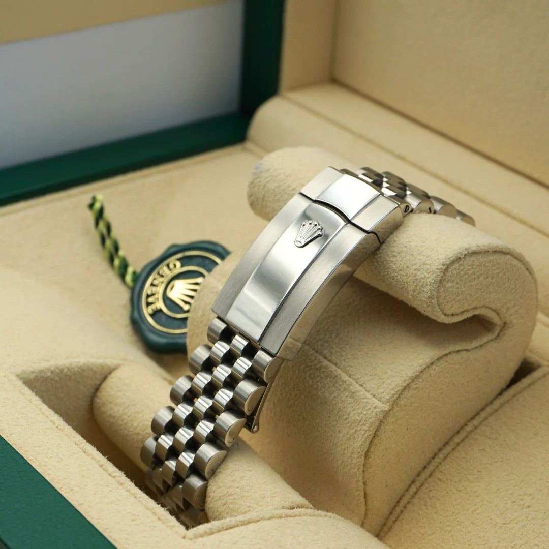 Rolex Datejust 41 126334 Mint Green Dial Jubilee 2023 - Image 14