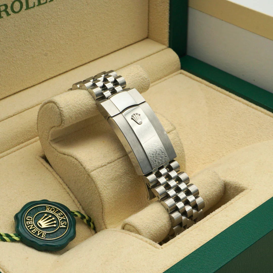 Rolex Sky-Dweller 336934 Mint Green Dial Jubilee 2024 - Image 13
