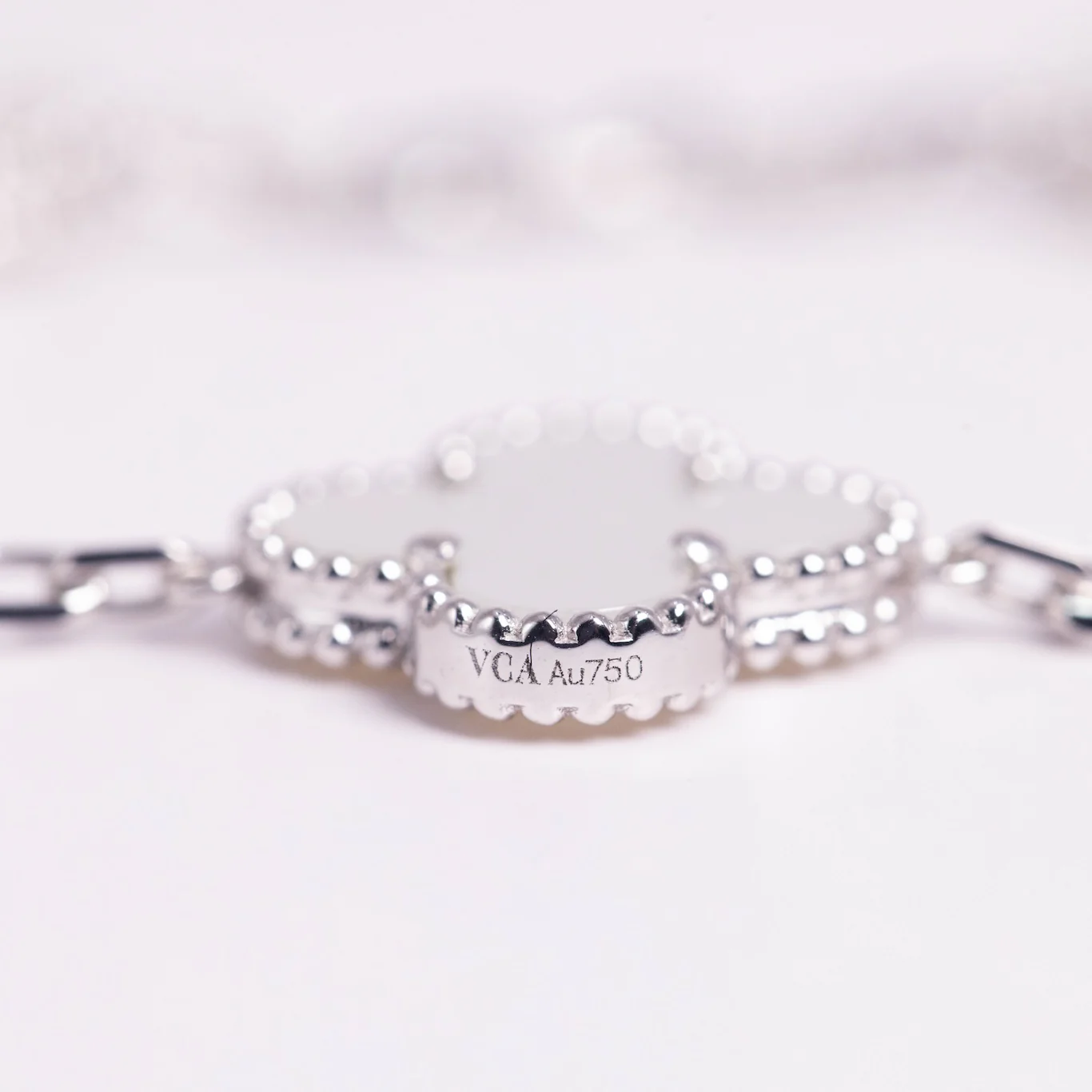 Van Cleef & Arpels Vintage Alhambra Bracelet 5 Motifs Mother-Of-Pearl 18K White Gold - Image 4