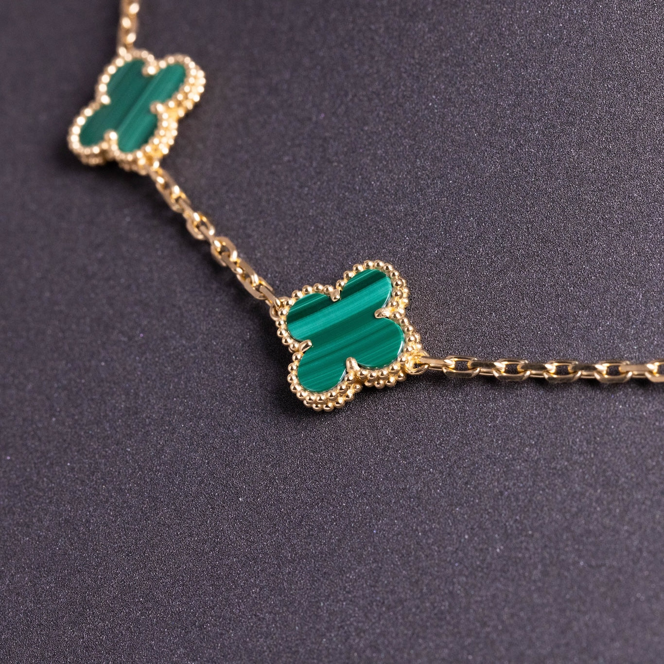 Van Cleef & Arpels Vintage Alhambra Necklace 10 Motifs Malachite 18K Yellow Gold - Image 5